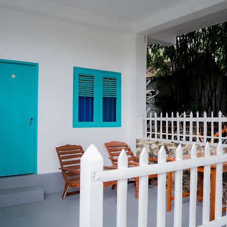 Bed and Breakfast Asanka Surf House & Resturant Мідіґама-Іст Екстер'єр фото